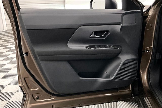 New 2026 Nissan Kicks S AWD/4WD image 31