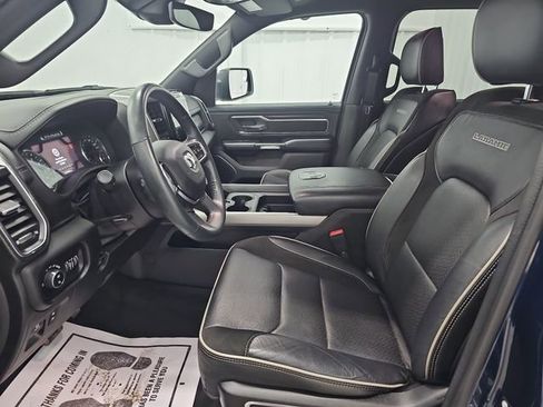 Used 2023 RAM 1500 Laramie AWD/4WD image 9