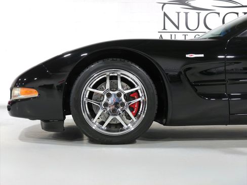 Used 2002 Chevrolet Corvette Z06 w/ Memory Pkg image 34