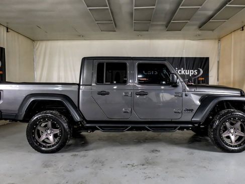 Used 2020 Jeep Gladiator Sport w/ Quick Order Package 24S image 6