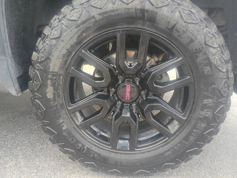 Used 2021 GMC Sierra 1500 Elevation w/ X31 Off-Road Package AWD/4WD image 20