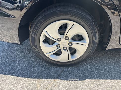 Used 2013 Honda Civic LX image 9