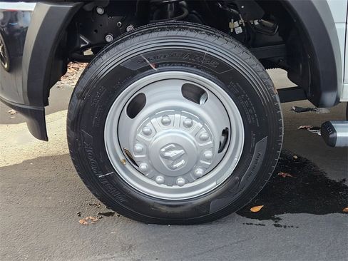 New 2024 RAM 4500 Tradesman image 36