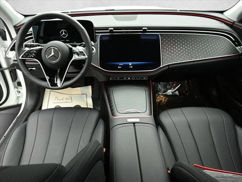 Certified 2025 Mercedes-Benz E 350 4MATIC Sedan image 21