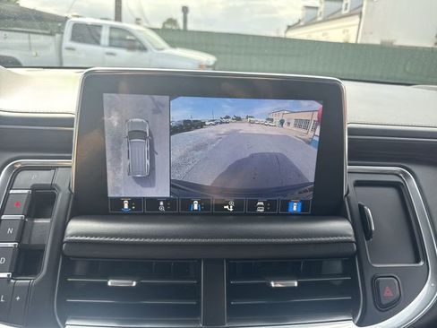 Used 2021 Chevrolet Tahoe Z71 w/ Z71 Signature Package image 17