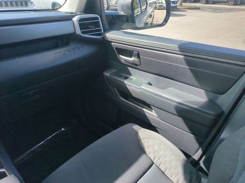 Used 2022 Toyota Tundra SR5 w/ SR5 Convenience Package image 19