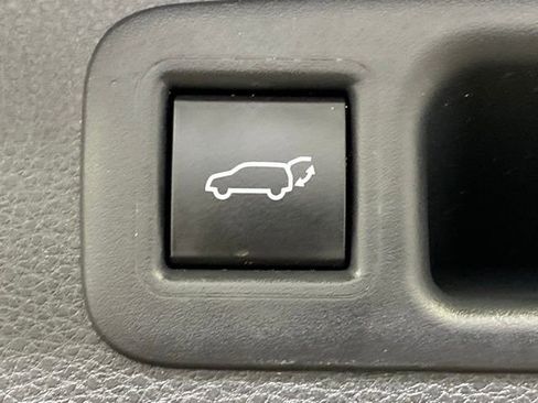 Certified 2023 Toyota Highlander XSE AWD/4WD image 15