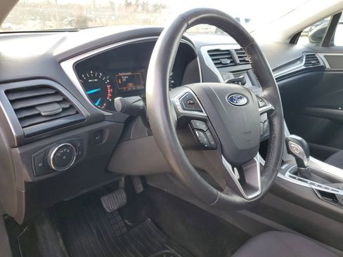 Used 2013 Ford Fusion SE image 10