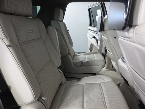 Used 2022 Cadillac Escalade Premium Luxury Platinum AWD/4WD image 38