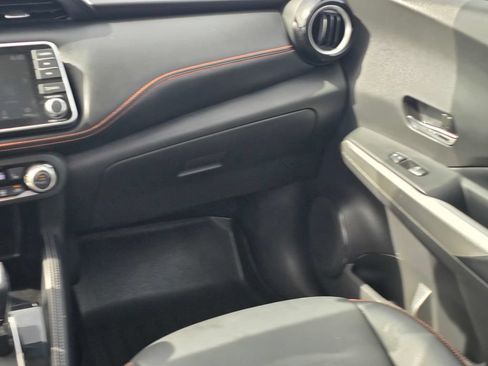 Used 2020 Nissan Kicks SR w/ SR Premium Package FWD image 18
