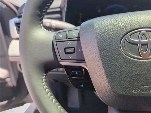 Used 2026 Toyota Camry SE FWD image 16