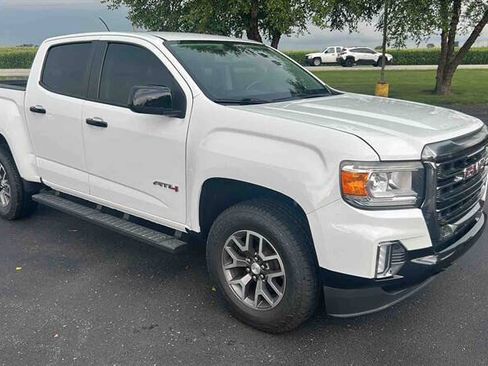 Used 2022 GMC Canyon AT4 w/ Trailering Package AWD/4WD image 3