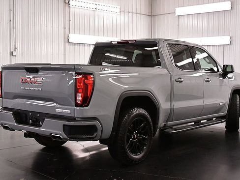Used 2024 GMC Sierra 1500 Elevation w/ X31 Off-Road Package AWD/4WD image 7