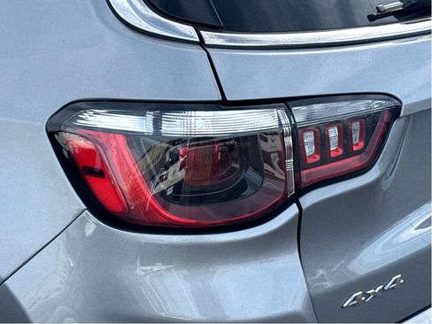 Used 2022 Jeep Compass Latitude w/ Convenience Group image 6