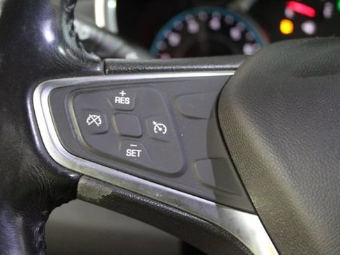 Used 2019 Chevrolet Equinox LT AWD/4WD image 16