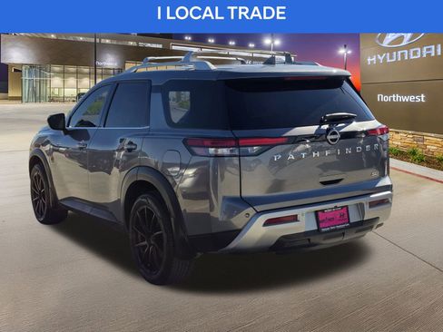 Used 2022 Nissan Pathfinder SL w/ Lighting Package (N92) image 9