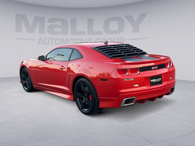Used 2010 Chevrolet Camaro SS RWD image 3