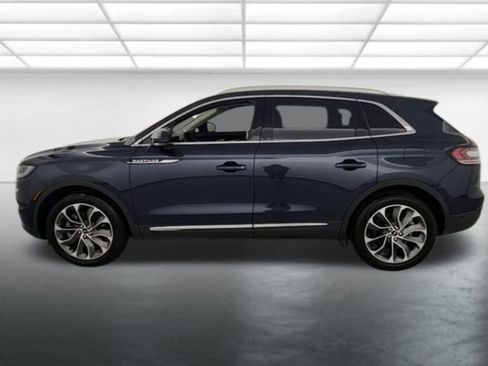 Used 2023 Lincoln Nautilus Reserve w/ Equipment Group 201A image 5