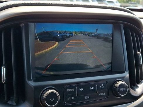 Used 2015 Chevrolet Colorado Z71 AWD/4WD image 22