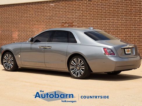 Used 2022 Rolls-Royce Ghost w/ Ghost Package AWD/4WD image 3