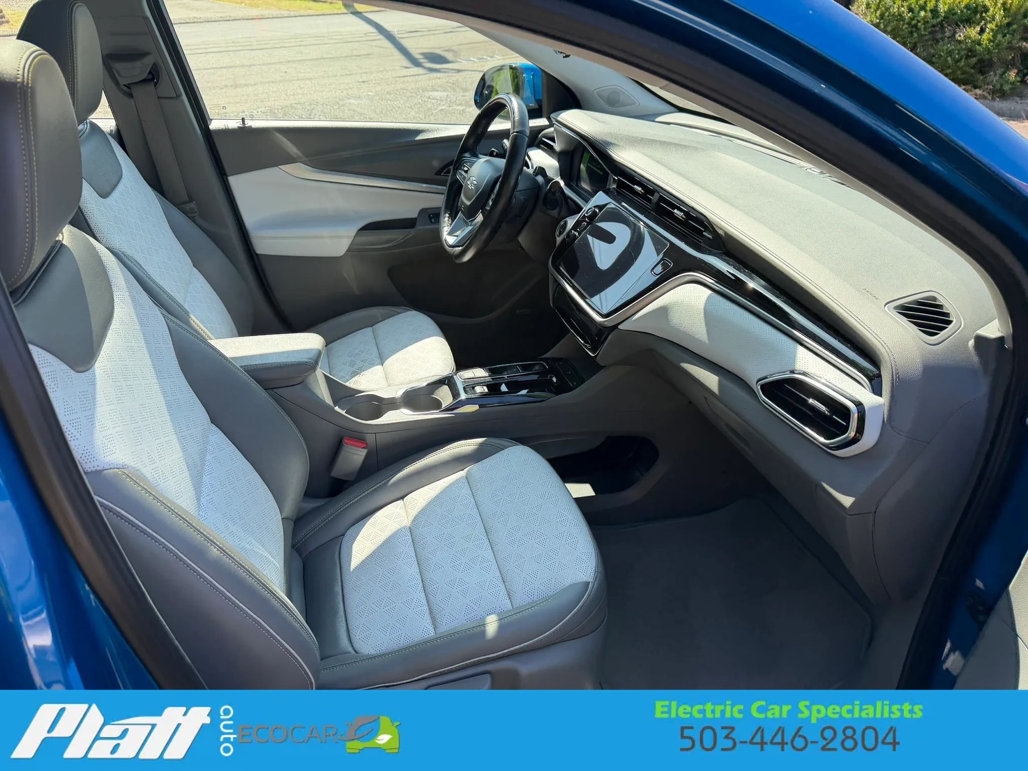 Used 2022 Chevrolet Bolt EUV Premier w/ Sun & Sound Package FWD image 44