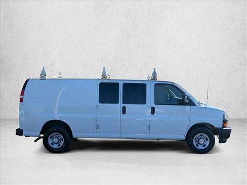 Used 2021 Chevrolet Express 2500 Extended w/ Driver Convenience Package image 4