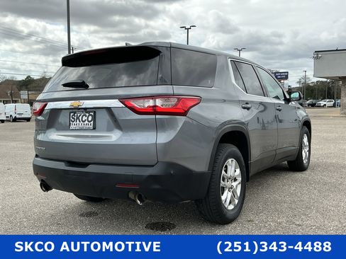 Used 2019 Chevrolet Traverse LS image 5