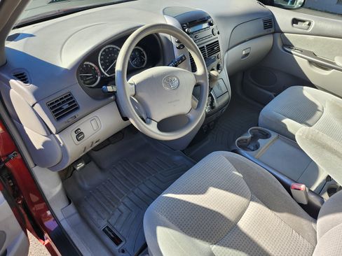 Used 2006 Toyota Sienna image 4