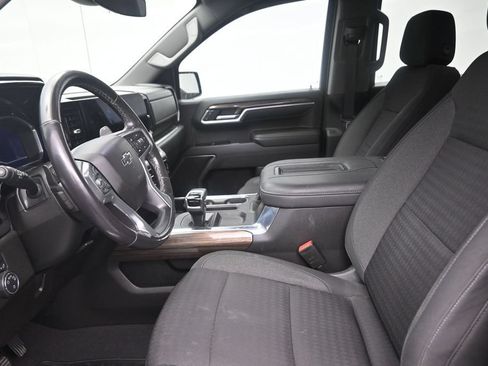 Used 2022 Chevrolet Silverado 1500 LT RWD image 12