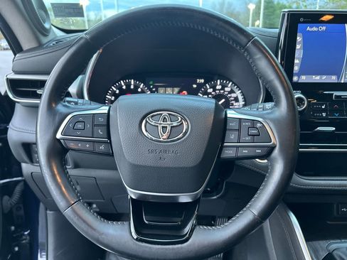 Used 2020 Toyota Highlander Platinum AWD/4WD image 22