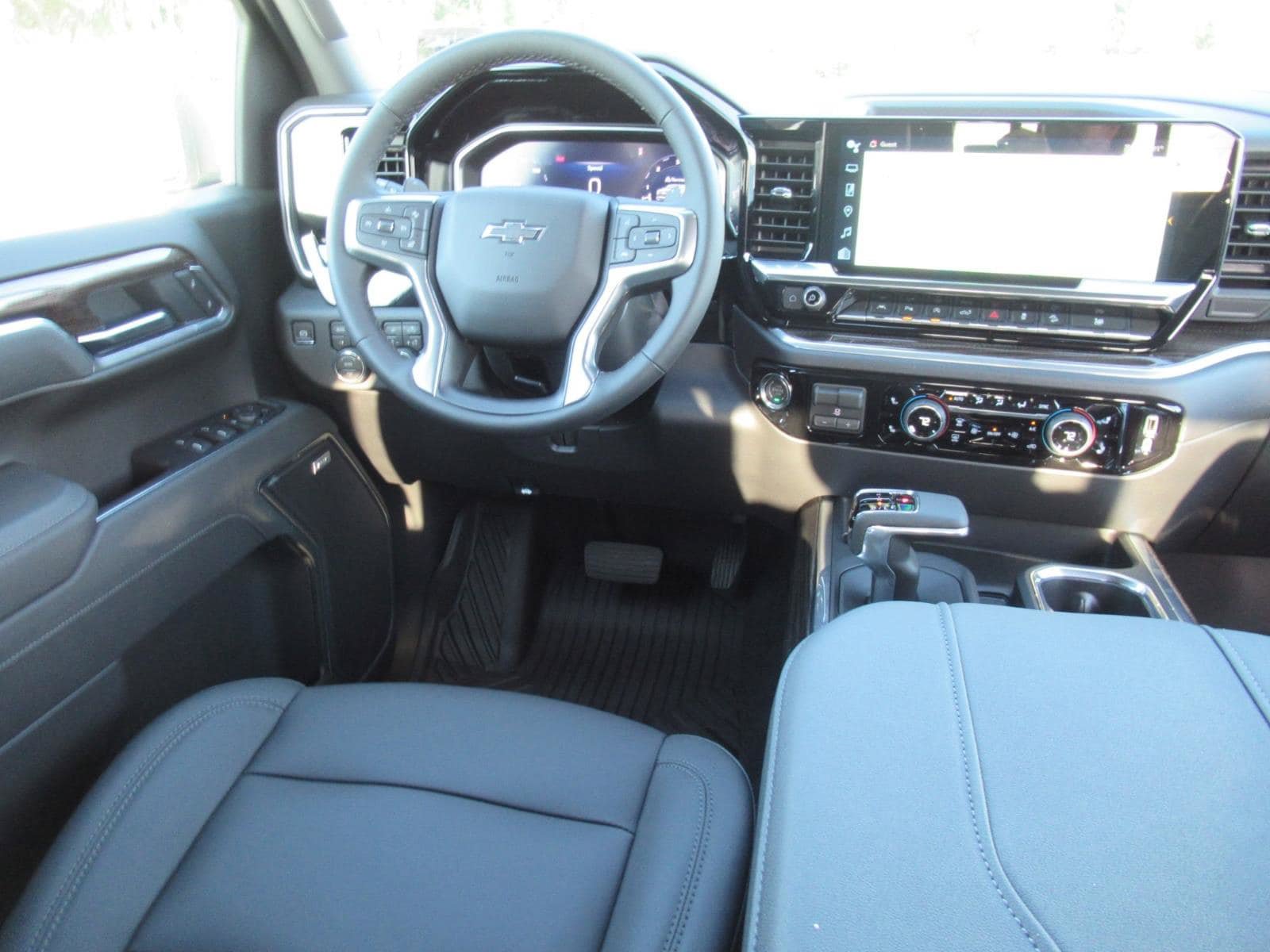 New 2026 Chevrolet Silverado 1500 RST w/ RST All Star Premium Package AWD/4WD image 13