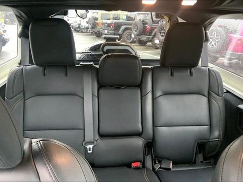 Certified 2025 Jeep Wrangler Unlimited Sahara AWD/4WD image 30