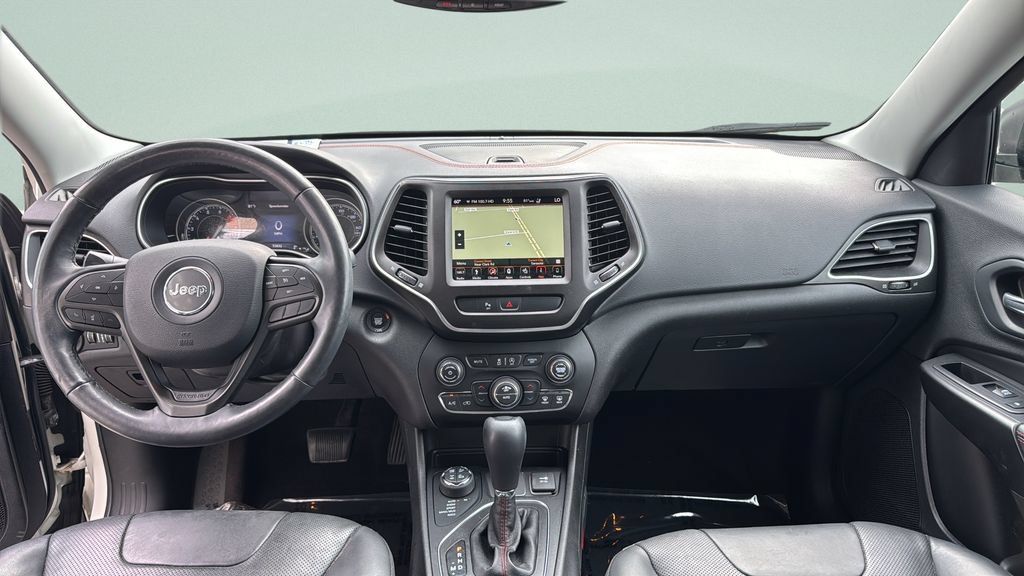 Used 2019 Jeep Cherokee Trailhawk AWD/4WD image 22