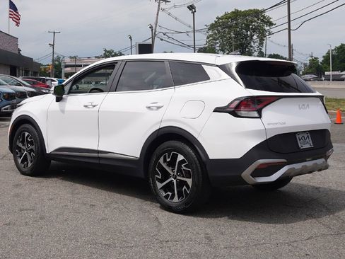 Used 2023 Kia Sportage EX FWD image 9