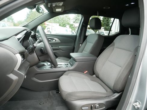 Used 2023 Chevrolet Traverse LT AWD/4WD image 33