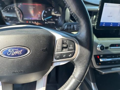 Used 2021 Ford Explorer XLT w/ Equipment Group 202A image 33