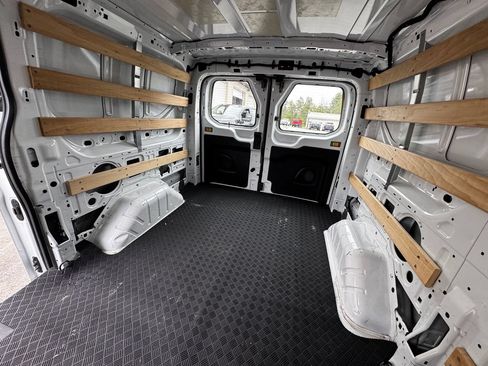 Used 2024 Ford Transit 250 Low Roof AWD w/ Exterior Upgrade Package image 35