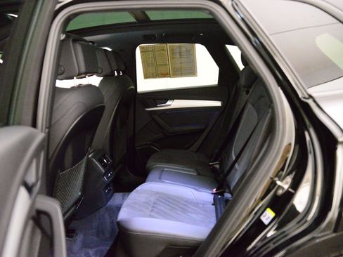 Certified 2024 Audi Q5 e Premium Plus w/ Premium Plus Package image 11