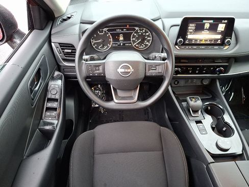 Certified 2025 Nissan Rogue S image 11