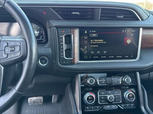 Used 2024 GMC Yukon XL Denali Ultimate image 19