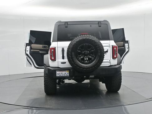 Used 2022 Ford Bronco Wildtrak image 32