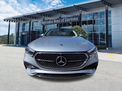 New 2026 Mercedes-Benz E 350 4MATIC Sedan image 9