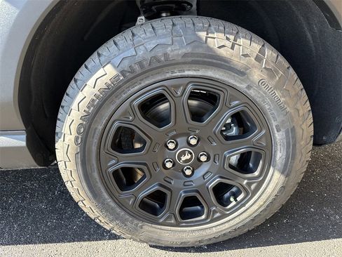 Used 2025 Ford Bronco Sport Badlands image 12