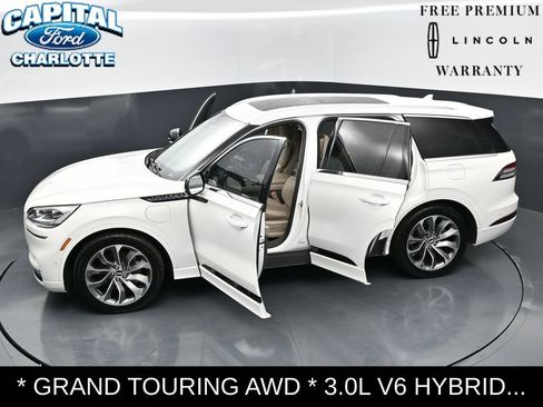 Used 2020 Lincoln Aviator Grand Touring w/ Equipment Group 302A AWD/4WD image 38