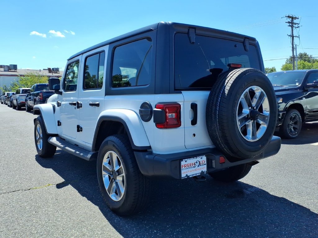 Used 2018 Jeep Wrangler Unlimited Sahara AWD/4WD image 21