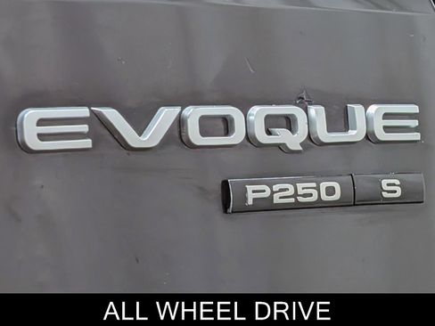 Used 2020 Land Rover Range Rover Evoque S image 11