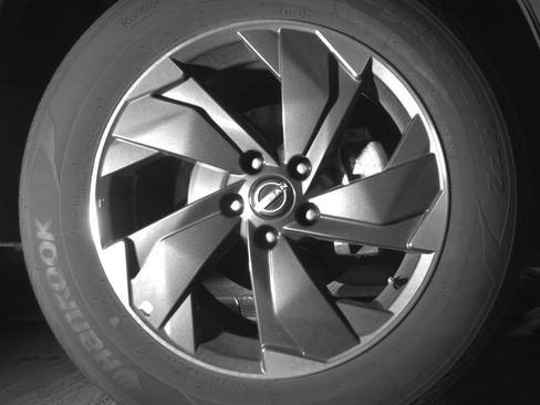 Used 2025 Nissan Rogue SV AWD/4WD image 13