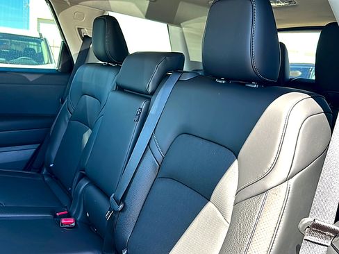 New 2026 Nissan Pathfinder SL image 16