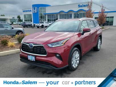 Used 2023 Toyota Highlander Limited