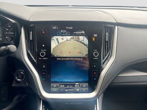 Used 2023 Subaru Outback Premium image 19